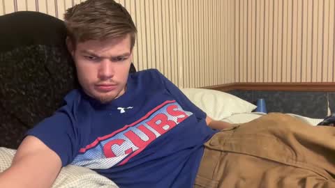 Snapshot of stratman301 chatting on January 6, 3:09 am stratman301 online show from January 6, 3:09 am