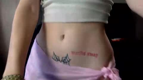 Snapshot of strawb3rrymilkk chatting on October 30, 10:32 pm strawb3rrymilkk online show from October 30, 10:32 pm