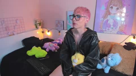 Snapshot of strawberry_kitty_ chatting on October 31, 4:57 am strawberry_kitty_ online show from October 31, 4:57 am