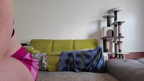 Snapshot of strawberrylotsacake chatting on September 14, 2:38 pm Strawberrylotsacake online show from September 14, 2:38 pm