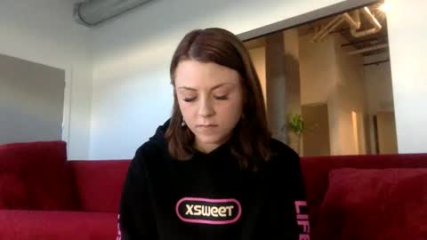 Snapshot of strawbrysugar chatting on March 1, 11:04 pm Ruby Moon online show from March 1, 11:04 pm