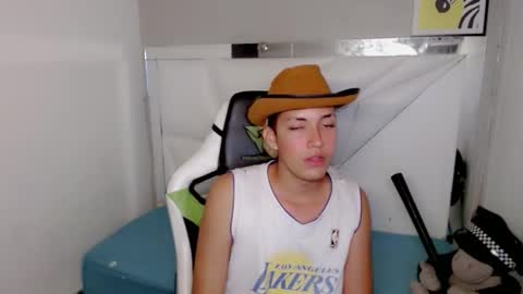 Street online show from February 27, 5:18 am