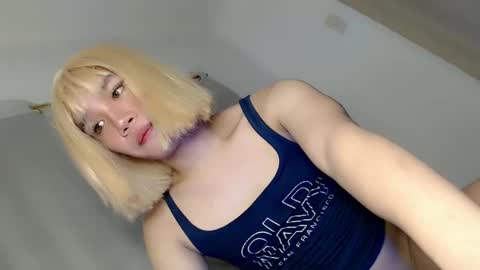 lexie online show from December 3, 3:30 am