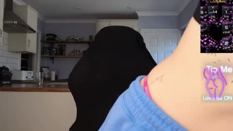 Amorina online show from April 8, 8:47 am