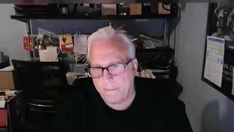 Snapshot of strkgforyou chatting on November 12, 9:25 pm Stroking For You online show from November 12, 9:25 pm