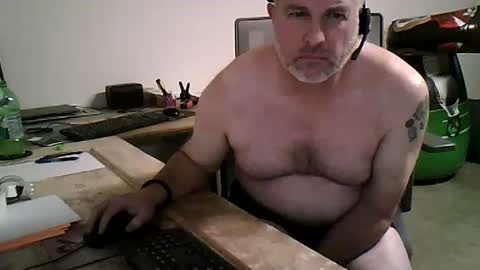 strokingdragon48 online show from December 3, 9:12 pm