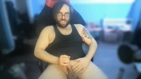 Snapshot of strokingslow420 chatting on December 15, 5:55 am Johnny online show from December 15, 5:55 am