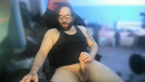 Snapshot of strokingslow420 chatting on December 22, 6:10 am Johnny online show from December 22, 6:10 am