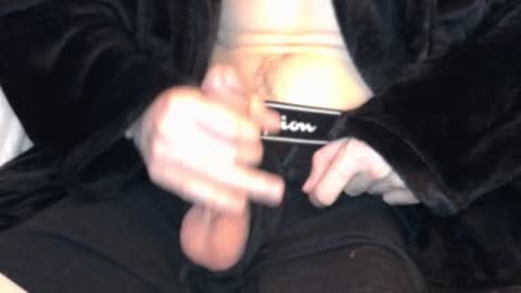 Snapshot of stroknmydong chatting on February 8, 9:03 am Dong Stroker online show from February 8, 9:03 am