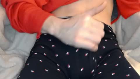 Snapshot of stroknmydong chatting on February 18, 6:15 pm Dong Stroker online show from February 18, 6:15 pm