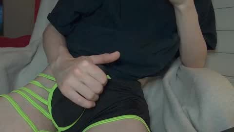 Snapshot of stroknmydong chatting on September 21, 9:33 am Dong Stroker online show from September 21, 9:33 am