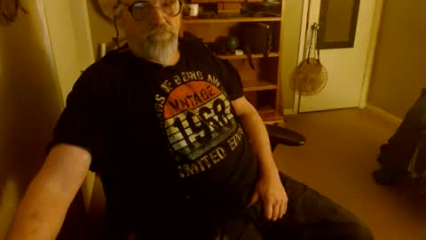 Snapshot of stroknpoker chatting on February 25, 7:42 am stroknpoker online show from February 25, 7:42 am