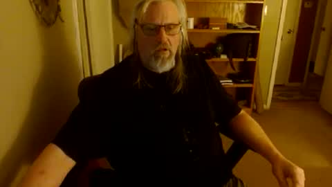 Snapshot of stroknpoker chatting on March 10, 4:07 am stroknpoker online show from March 10, 4:07 am