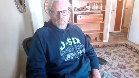 Snapshot of stroknpoker chatting on November 16, 8:14 pm stroknpoker online show from November 16, 8:14 pm