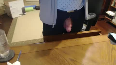 Snapshot of stromg2000 chatting on January 3, 10:08 pm stromg2000 online show from January 3, 10:08 pm