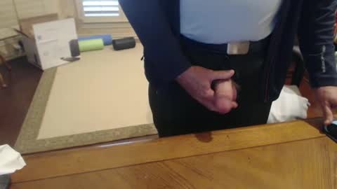 Snapshot of stromg2000 chatting on January 11, 6:12 pm stromg2000 online show from January 11, 6:12 pm