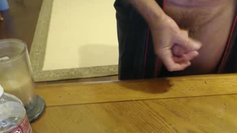 Snapshot of stromg2000 chatting on October 18, 2:18 pm stromg2000 online show from October 18, 2:18 pm