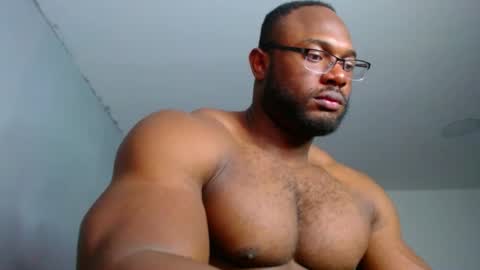 strong_george1 online show from December 4, 3:26 am