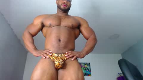 strong_george1 online show from December 13, 11:17 pm