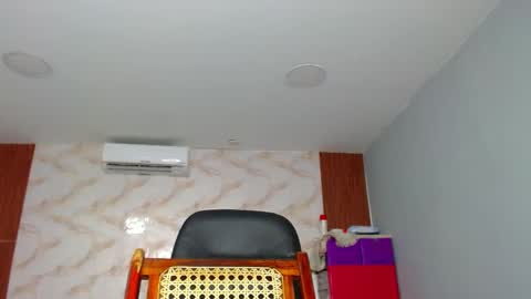 strong_george1 online show from January 24, 9:15 pm