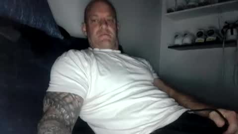 Snapshot of strongandhard073 chatting on March 9, 12:20 pm StrongAndHard online show from March 9, 12:20 pm