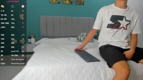 Snapshot of stroong_couple_ chatting on January 25, 2:47 am Strong Couple online show from January 25, 2:47 am