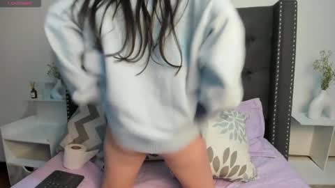 sttrawberry online show from October 29, 1:19 am