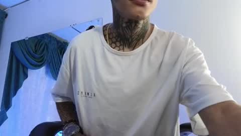 stuart_boy_ online show from February 18, 3:53 am