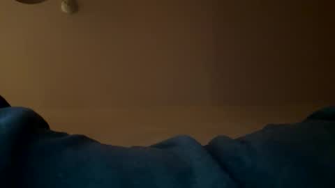 Snapshot of stuart_halpin chatting on December 17, 3:34 am stuart_halpin online show from December 17, 3:34 am