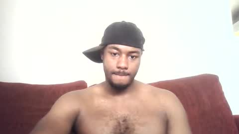 Snapshot of stud4cougar chatting on October 31, 9:38 pm stud4cougar online show from October 31, 9:38 pm