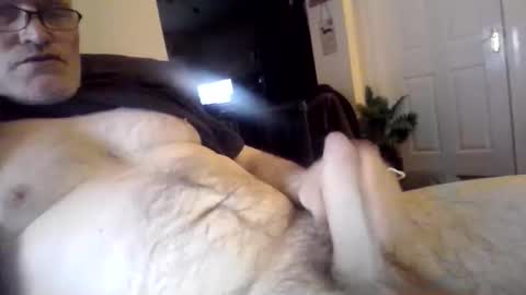 stud_1975 online show from April 4, 1:04 am