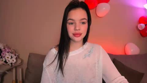 Snapshot of stuffed_cookie chatting on February 17, 4:20 am Mary online show from February 17, 4:20 am