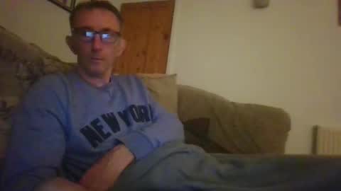 stuuuey73 online show from May 10, 9:42 pm