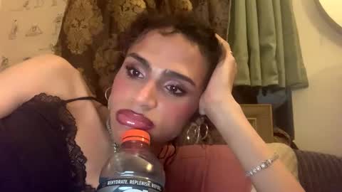 stxllaxcx online show from October 16, 12:06 pm