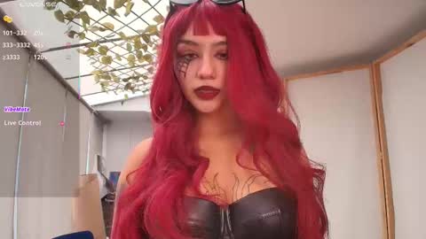 Snapshot of sublimetouch chatting on October 29, 5:14 pm Zoe online show from October 29, 5:14 pm