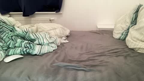 Snapshot of submissive199 chatting on November 28, 9:39 pm submissive199 online show from November 28, 9:39 pm