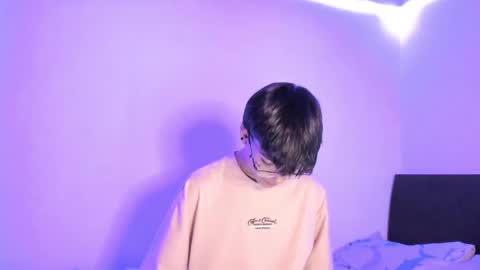 nico online show from December 4, 5:00 pm