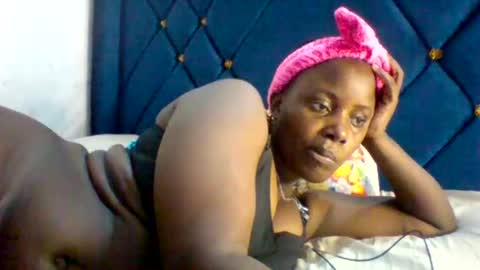 submissive_slut001 online show from November 22, 12:04 pm