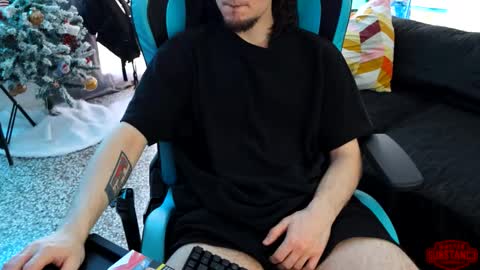 Im Substanc3  online show from February 7, 11:47 am