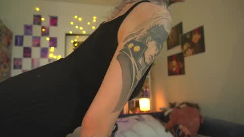 succubus_66 online show from February 12, 8:38 am