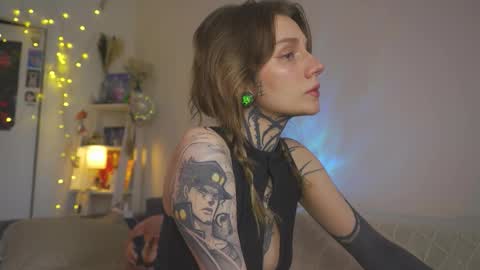 succubus_66 online show from March 3, 9:15 am