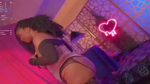 Succubus RoseMilk online show from January 18, 12:14 am