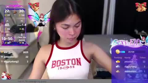 Snapshot of suckablechick chatting on December 26, 5:58 am Marry online show from December 26, 5:58 am