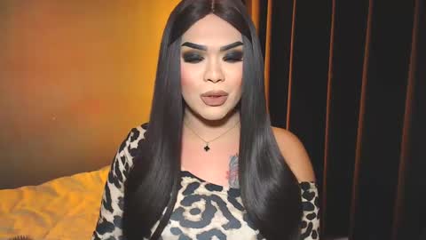 JADE ELYSE online show from December 4, 8:07 pm