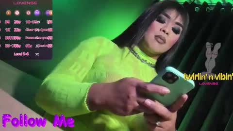 Snapshot of suckablecockoffreya chatting on November 28, 4:42 pm JADE ELYSE online show from November 28, 4:42 pm