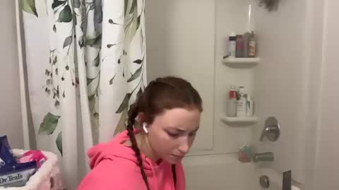 Snapshot of suerrab3304 chatting on October 18, 5:10 am suerrab3304 online show from October 18, 5:10 am