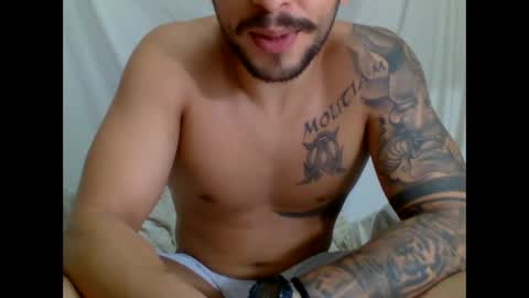 Snapshot of suetsemsay chatting on October 23, 2:11 am suetsemsay online show from October 23, 2:11 am