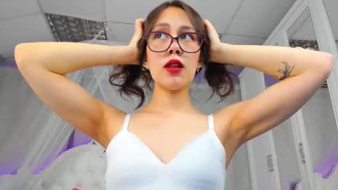 Snapshot of sugar_blond chatting on February 22, 11:24 am sugar blond online show from February 22, 11:24 am