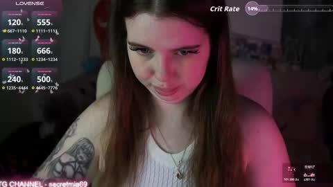 Snapshot of sugar_muse chatting on February 27, 4:40 pm Mia online show from February 27, 4:40 pm