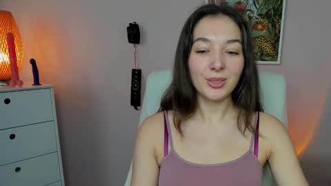 Snapshot of sugar_xmegan chatting on September 23, 7:11 am Megan online show from September 23, 7:11 am